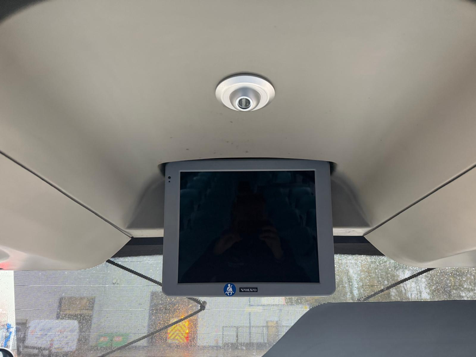 Photo of 2010 Volvo B12B 9700