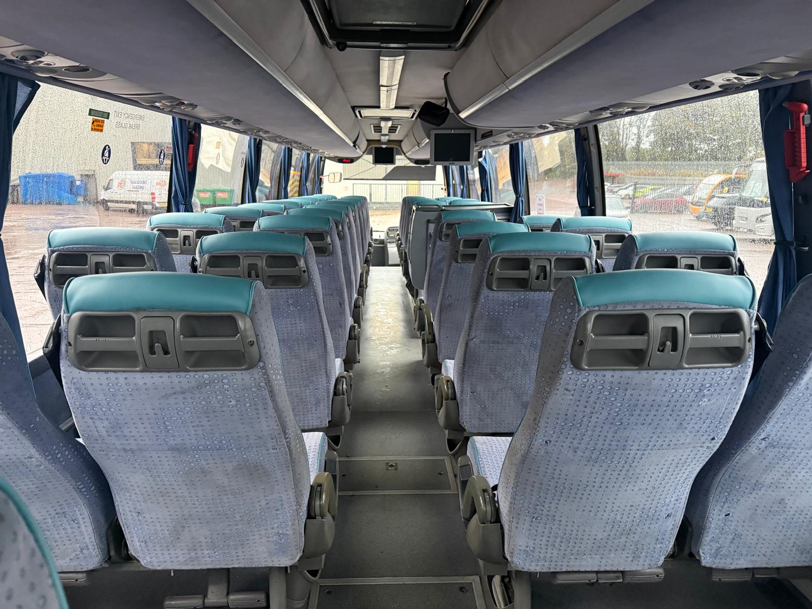 Photo of 2010 Volvo B12B 9700