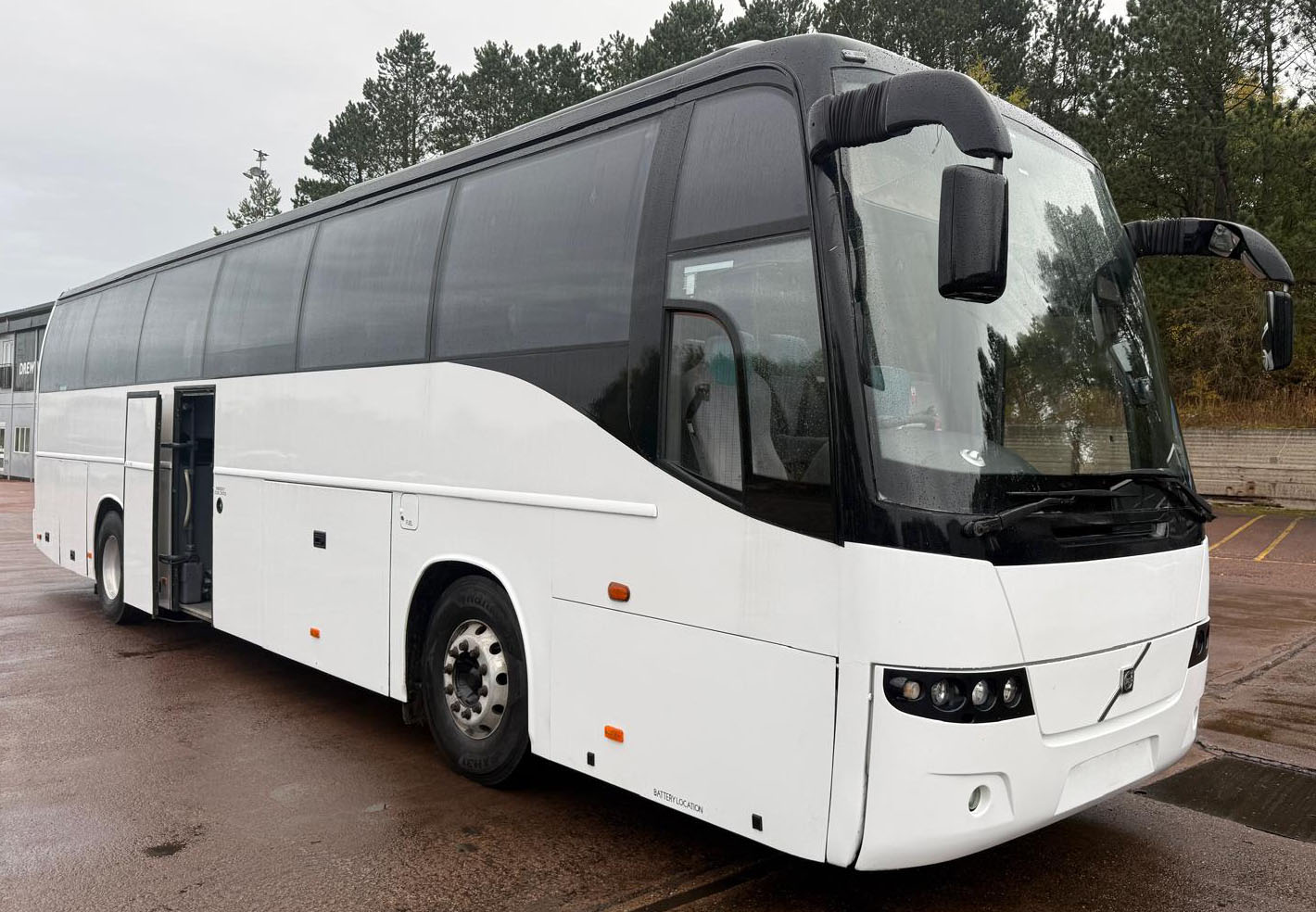 Photo of 2010 Volvo B12B 9700